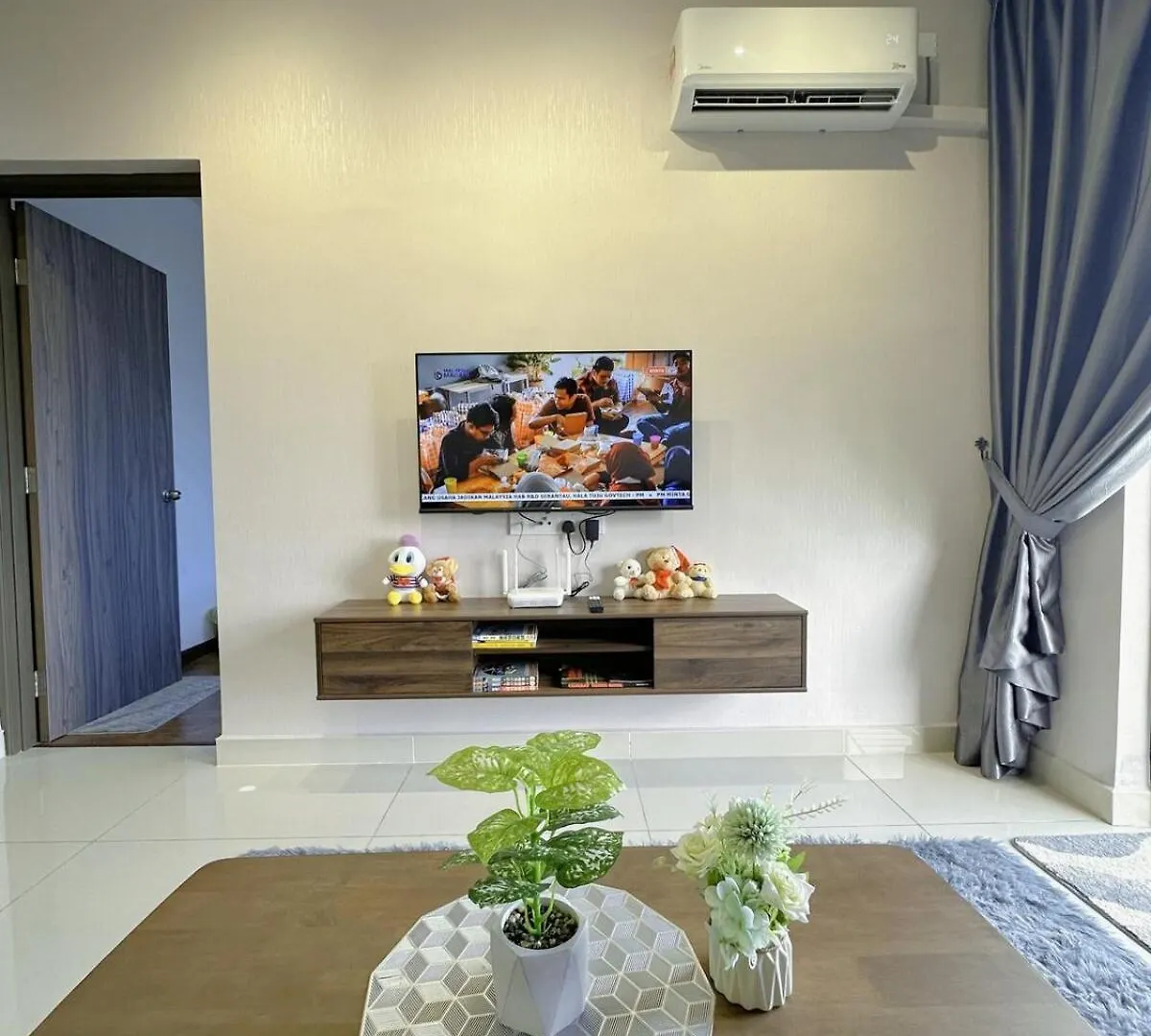 2R2B Central Park Laman Damai - 6 Pax Apartment Johor Bahru
