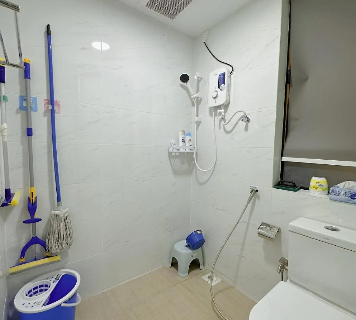 2R2B Central Park Laman Damai - 6 Pax Apartment Johor Bahru