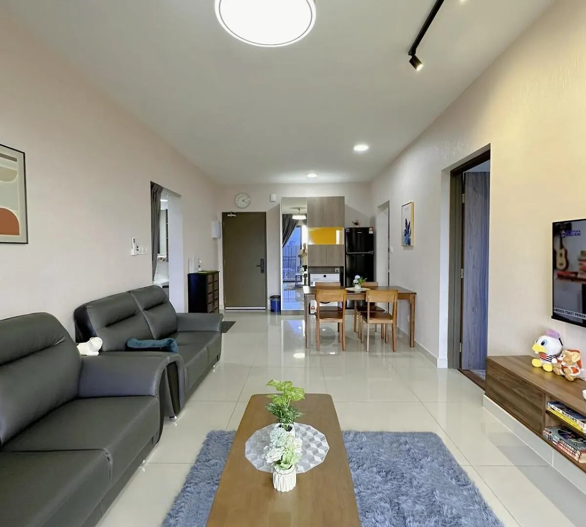2R2B Central Park Laman Damai - 6 Pax Apartment Johor Bahru